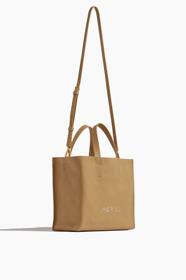 Museo Soft Tote in Nomad